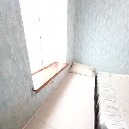 Частный Дом, Р-Н 3 Городской Больницы チェルカースィ エクステリア 写真